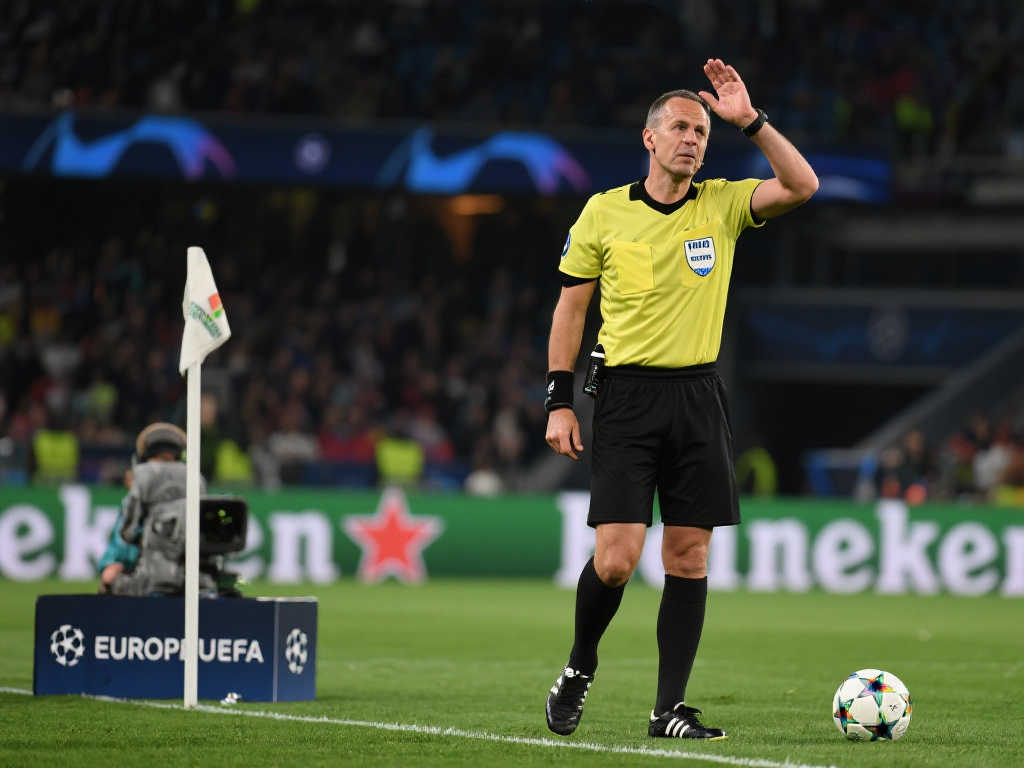 队冠名的影 队冠名的影